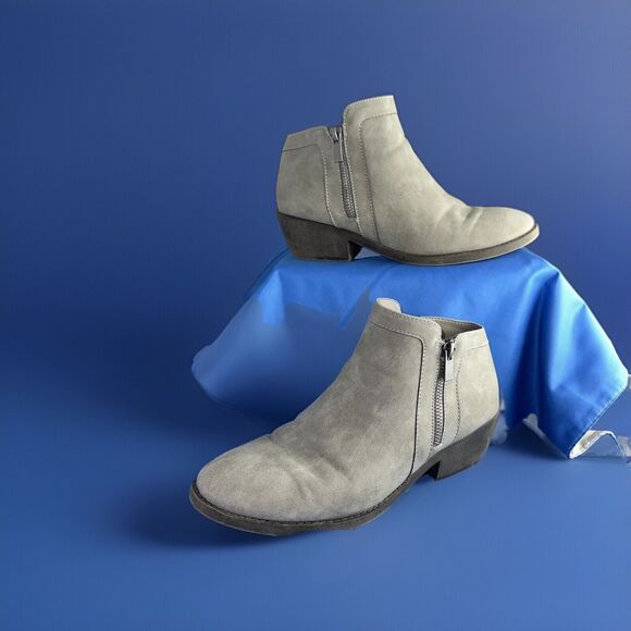 Maurices Gray Ankle Boots Size 8M EUC - Picture 1 of 10
